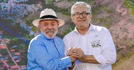 O presidente da República, Luiz Inácio Lula da Silva, e o ministro da Saúde, Alexandre Padilha.
