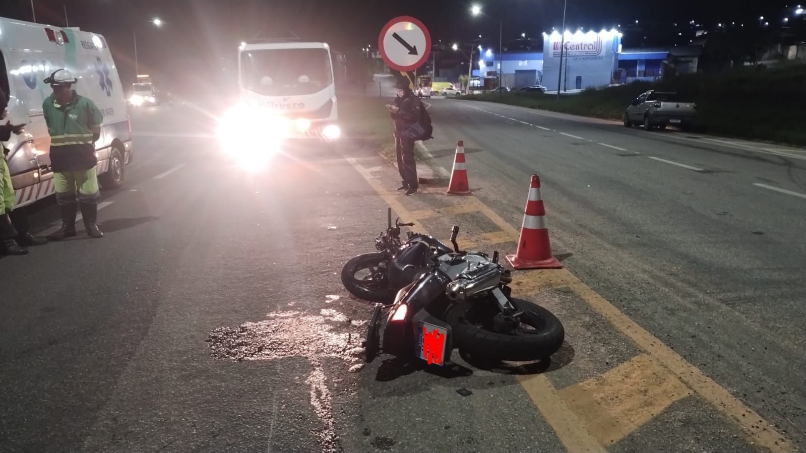 Mulher fica gravemente ferida em batida na BR-459