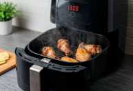 Para que serve usar papel-alumínio na airfryer e como utilizar corretamente