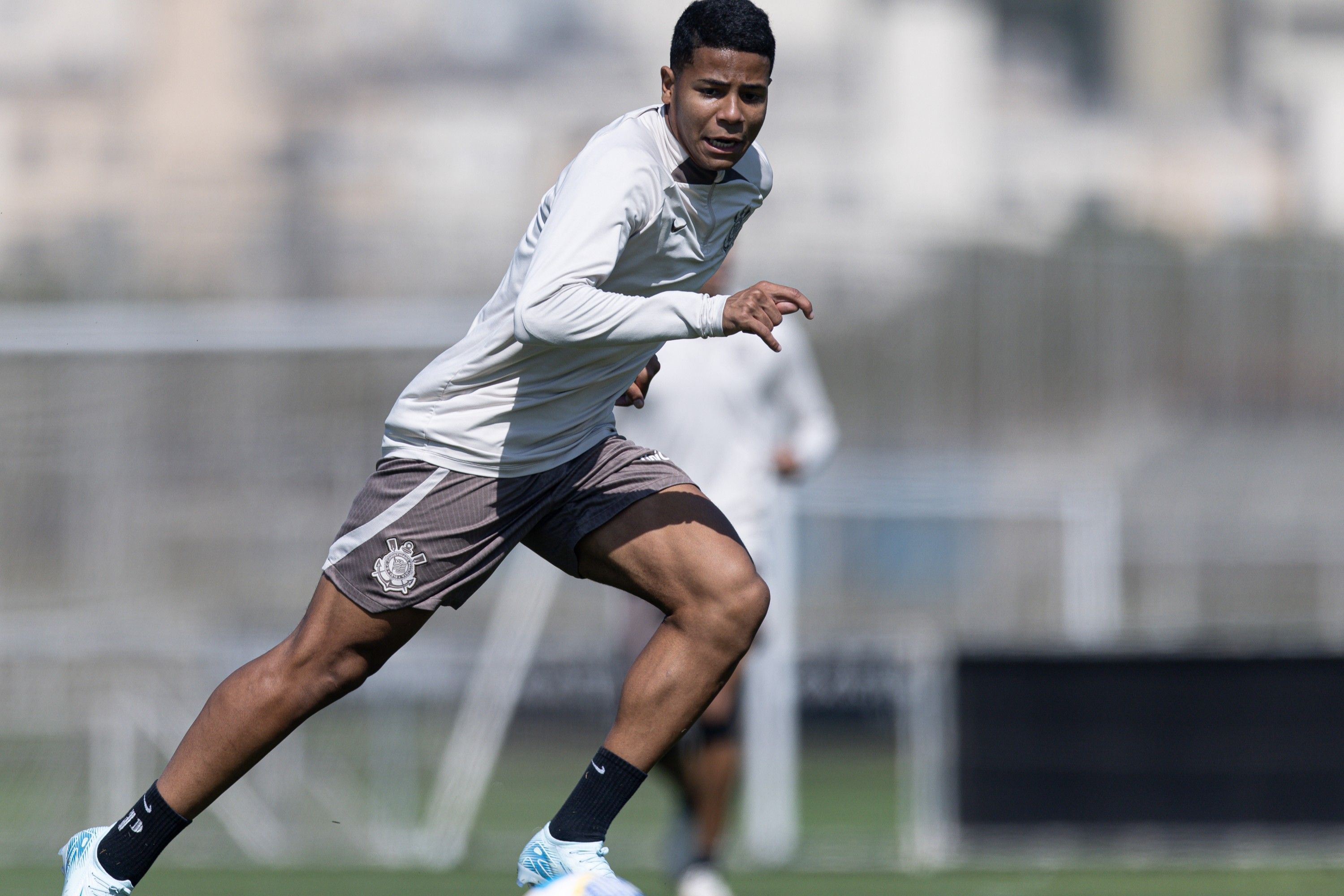 Corinthians alinha acordo com Al-Nassr por contratação de Wesley