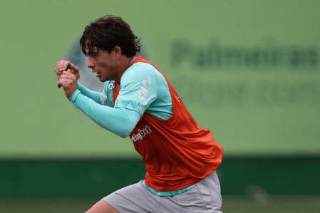 Giay treina com elenco do Palmeiras • Cesar Greco/Palmeiras