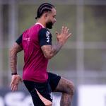 Corinthians e Memphis ajustam últimos detalhes por renovação