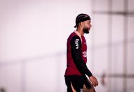 Corinthians recebe sugestões do estafe de Memphis e avalia ajustes no contrato
