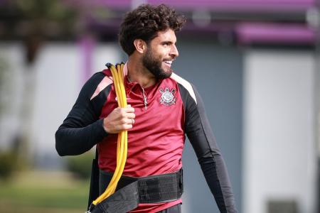 Yuri Alberto no CT Joaquim Grava