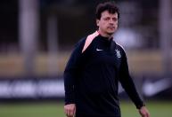 Corinthians x Athletico-PR: Diniz prioriza Copa do Brasil e prepara mudanças