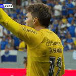 Grêmio: goleiro ex-Cruzeiro 'fecha o gol' e é eleito melhor em campo de amistoso