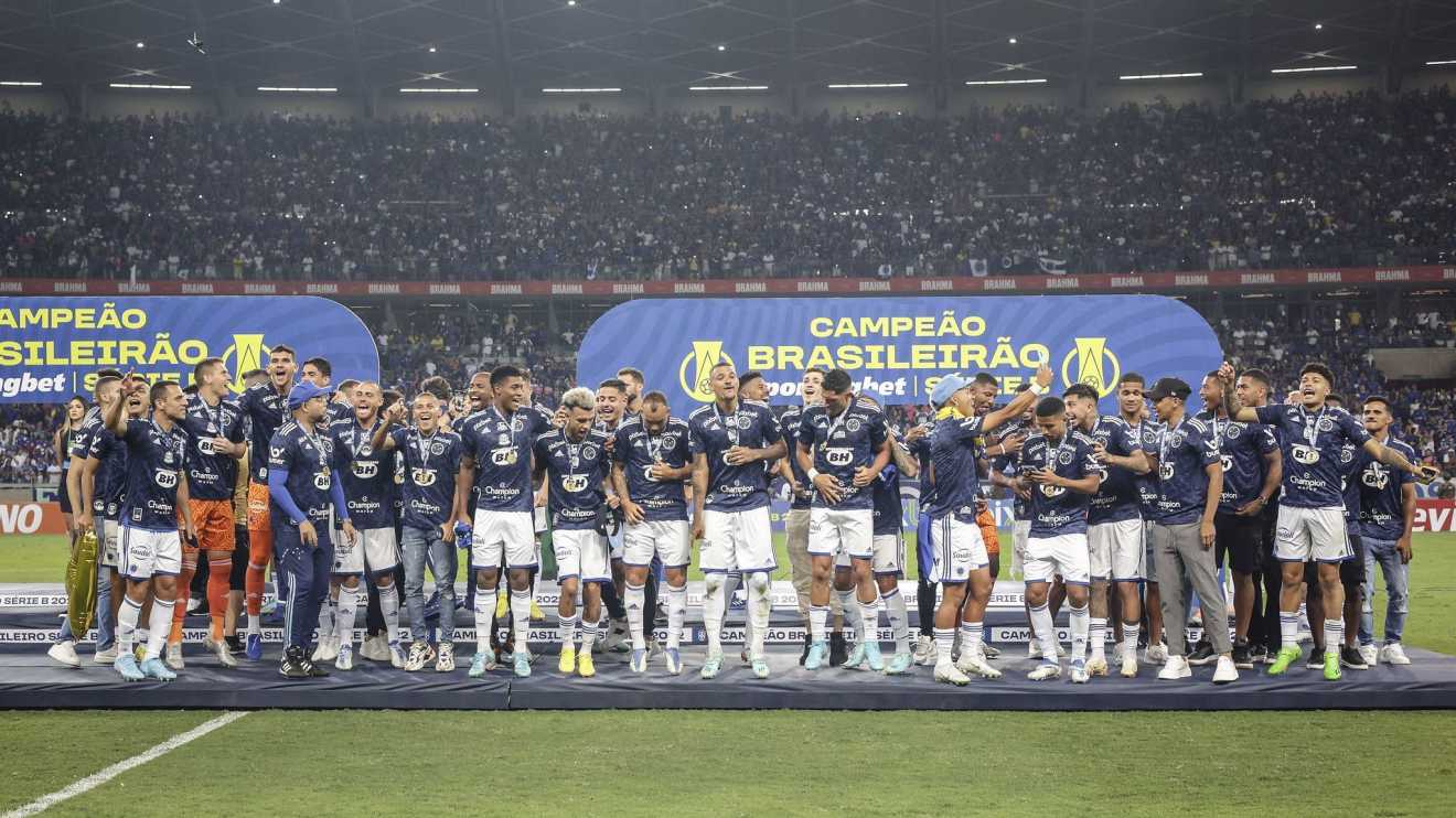 Campeão pelo Cruzeiro fecha com clube europeu, e cria do Atlético reage: 'Agora sim'