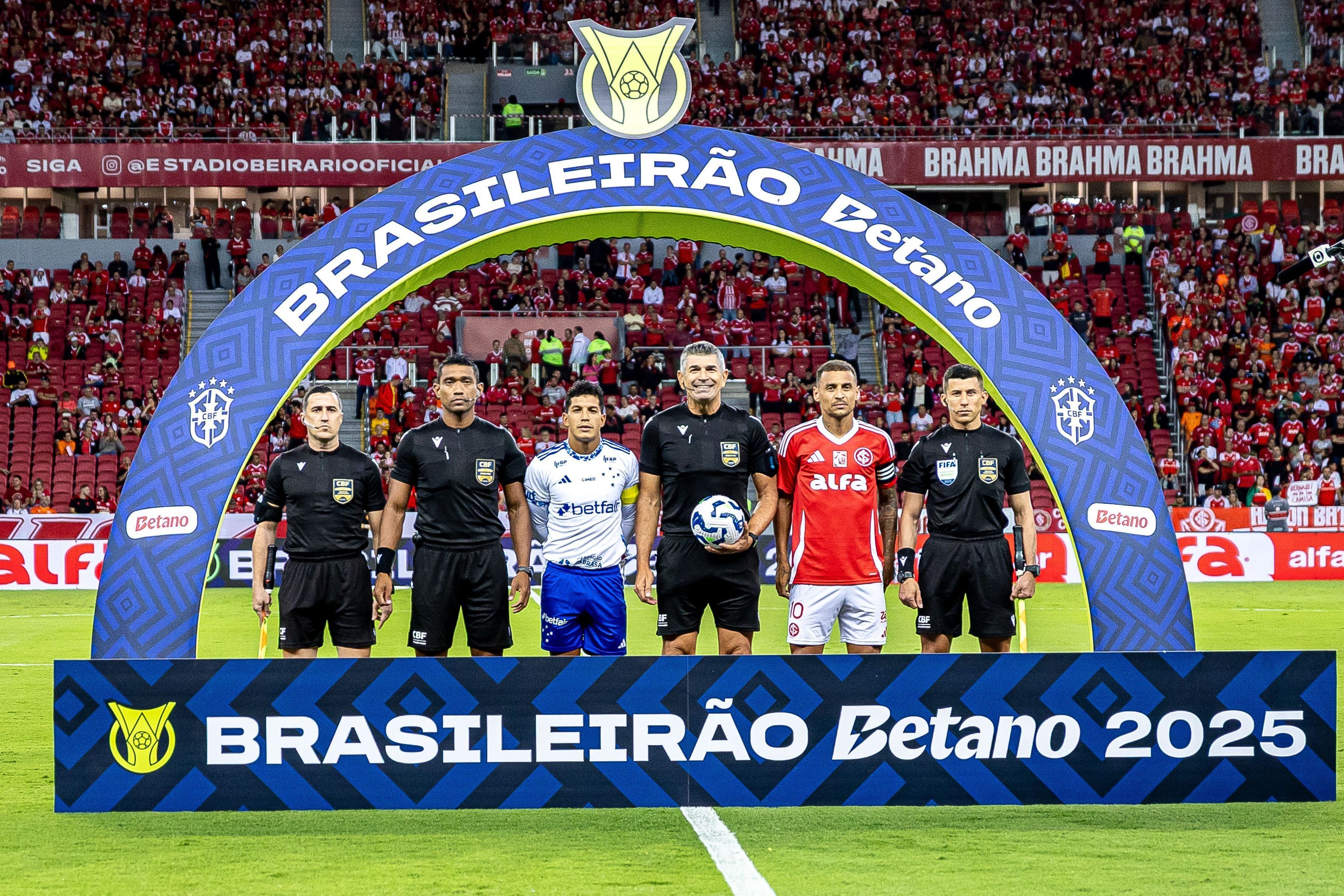 Inter x Cruzeiro: último jogo no Beira-Rio teve expulsão polêmica e reclamação na CBF
