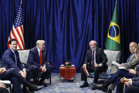Presidente da República, Luiz Inácio Lula da Silva, durante Encontro com o Presidente dos Estados Unidos, Donald Trump, em 2025