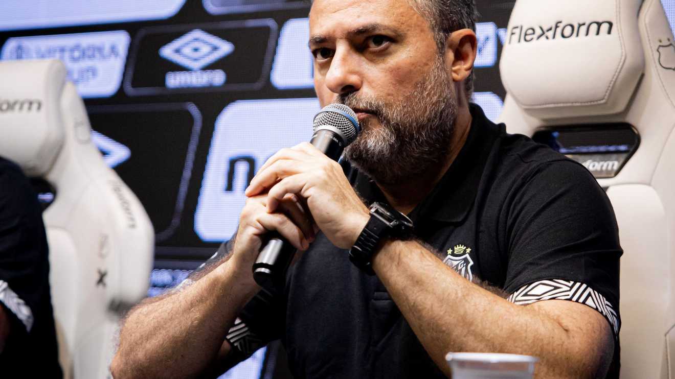 Santos define prioridade antes de pensar em reforços para a temporada