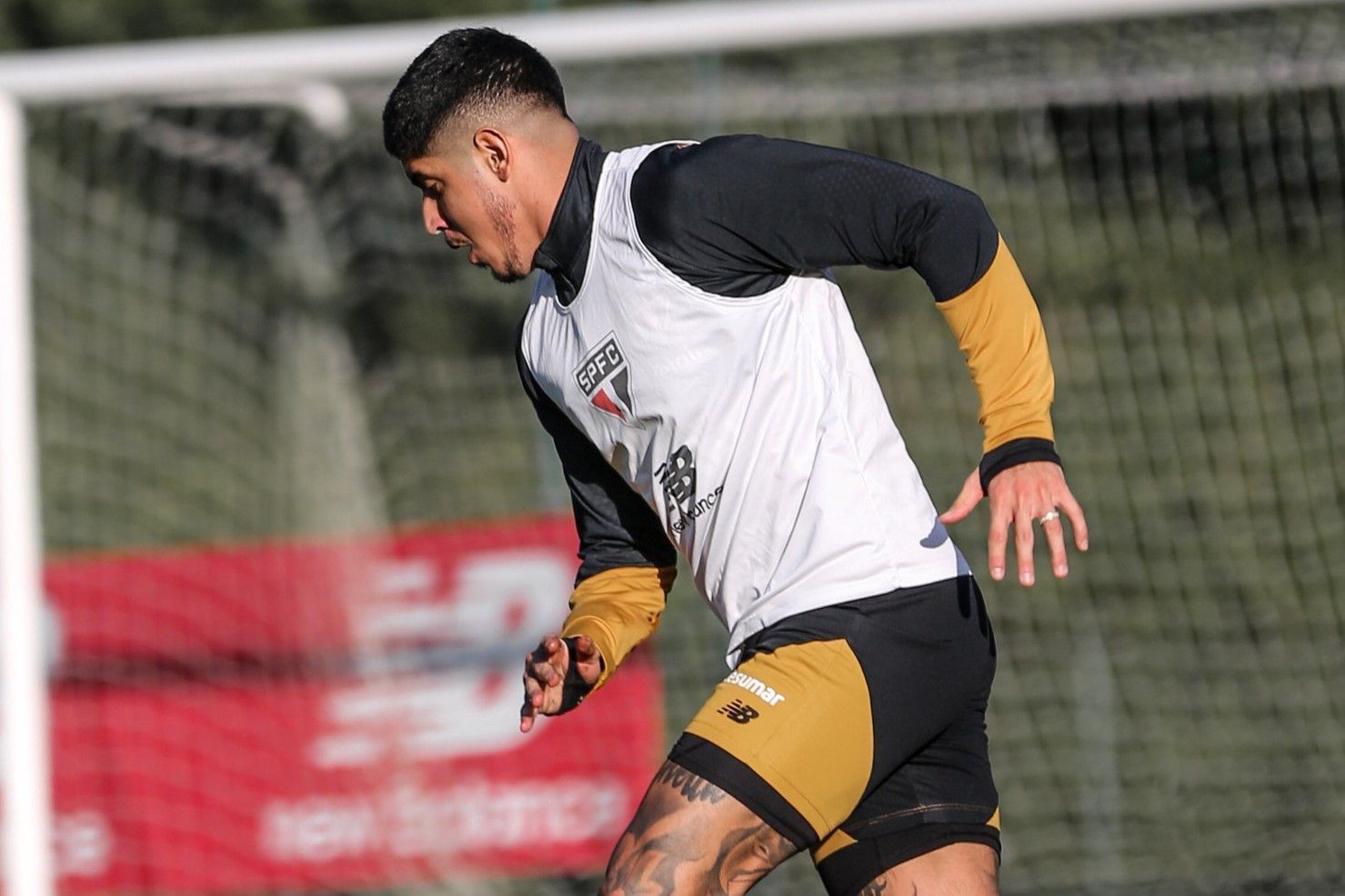 São Paulo encaminha reposição e se contenta com negócio por saída de Alan Franco