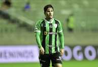 Meia do América sofre lesão no tornozelo e é desfalque para duelo na Série B