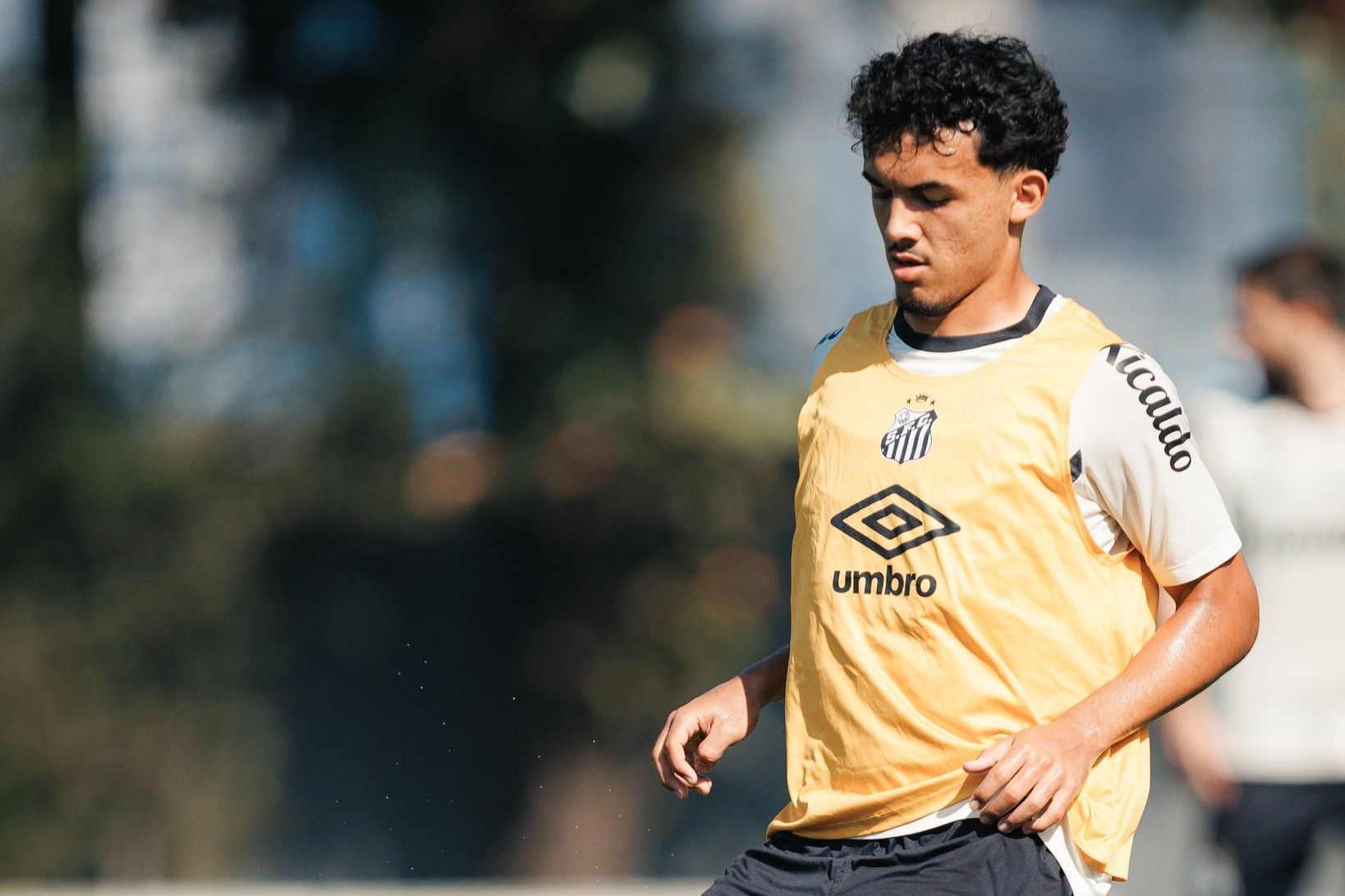 Santos informa lesão de Pepê Firmino; saiba detalhes