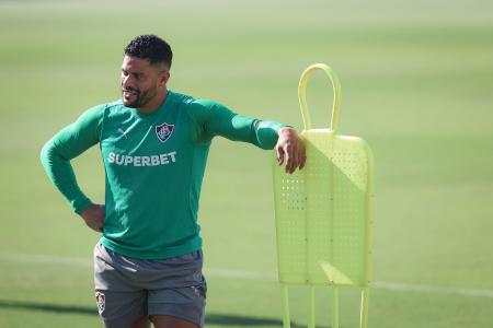 Hulk em treinamento pelo Fluminense