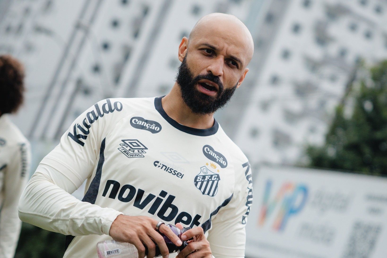Santos: atacante se recupera de lesão e vira opção contra Botafogo