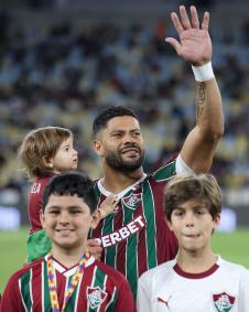 Estreia de Hulk pelo Fluminense em amistoso contra o Nova Iguaçu no Maracanã