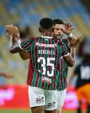 Estreia de Hulk pelo Fluminense em amistoso contra o Nova Iguaçu no Maracanã
