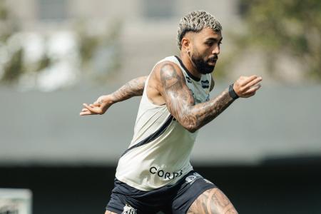 Gabigol no CT Rei Pelé