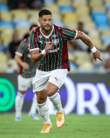 Estreia de Hulk pelo Fluminense em amistoso contra o Nova Iguaçu no Maracanã