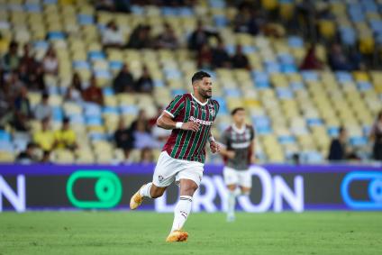Estreia de Hulk pelo Fluminense em amistoso contra o Nova Iguaçu no Maracanã