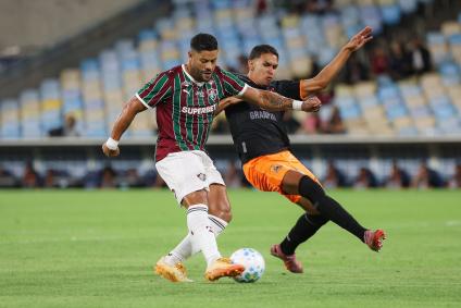 Estreia de Hulk pelo Fluminense em amistoso contra o Nova Iguaçu no Maracanã