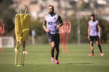 Maycon, do Atlético, revela lições com a Copa do Mundo e cita trunfo de vilã do Brasil