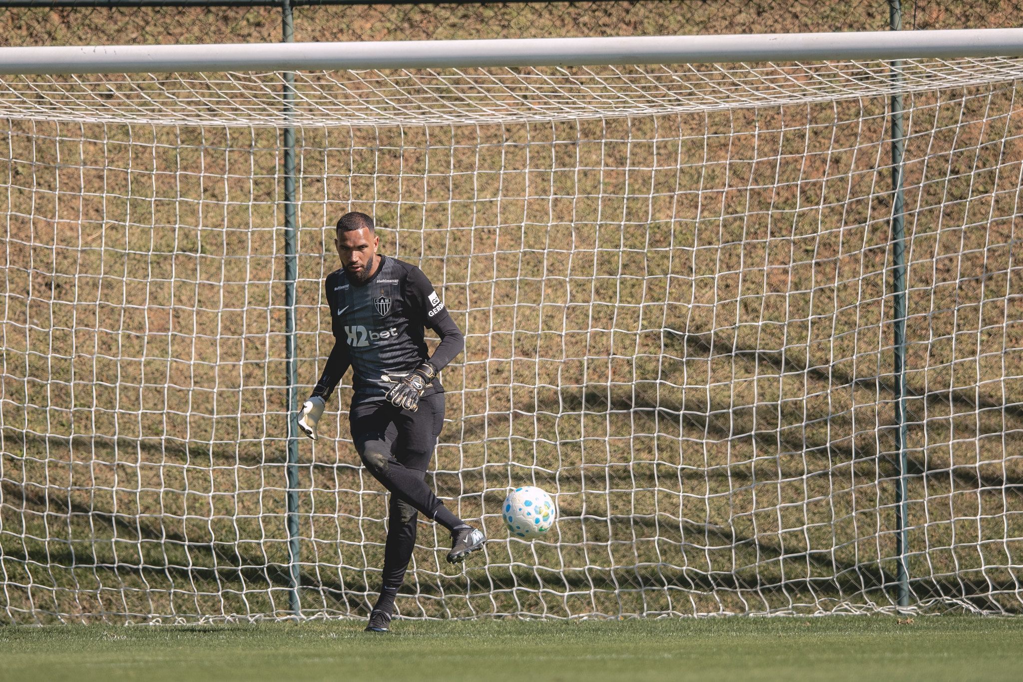Everson é liberado pelo DM do Atlético e pode disputar sequência de decisões