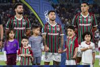 CBF investiga alto volume de apostas em cartão recebido por Acosta, do Fluminense