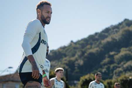 Neymar no CT Rei Pelé