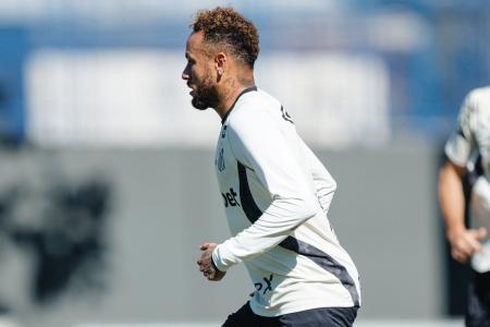 Neymar no CT Rei Pelé
