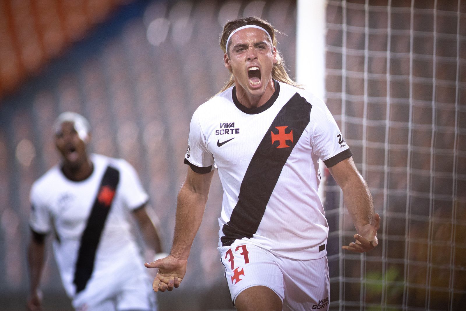 Escalação do Vasco: Pedro Emanuel deve fazer uma mudança diante do Mirassol