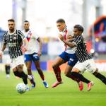 Em jogo quente e polêmico, Bahia e Corinthians ficam no empate pelo Brasileiro