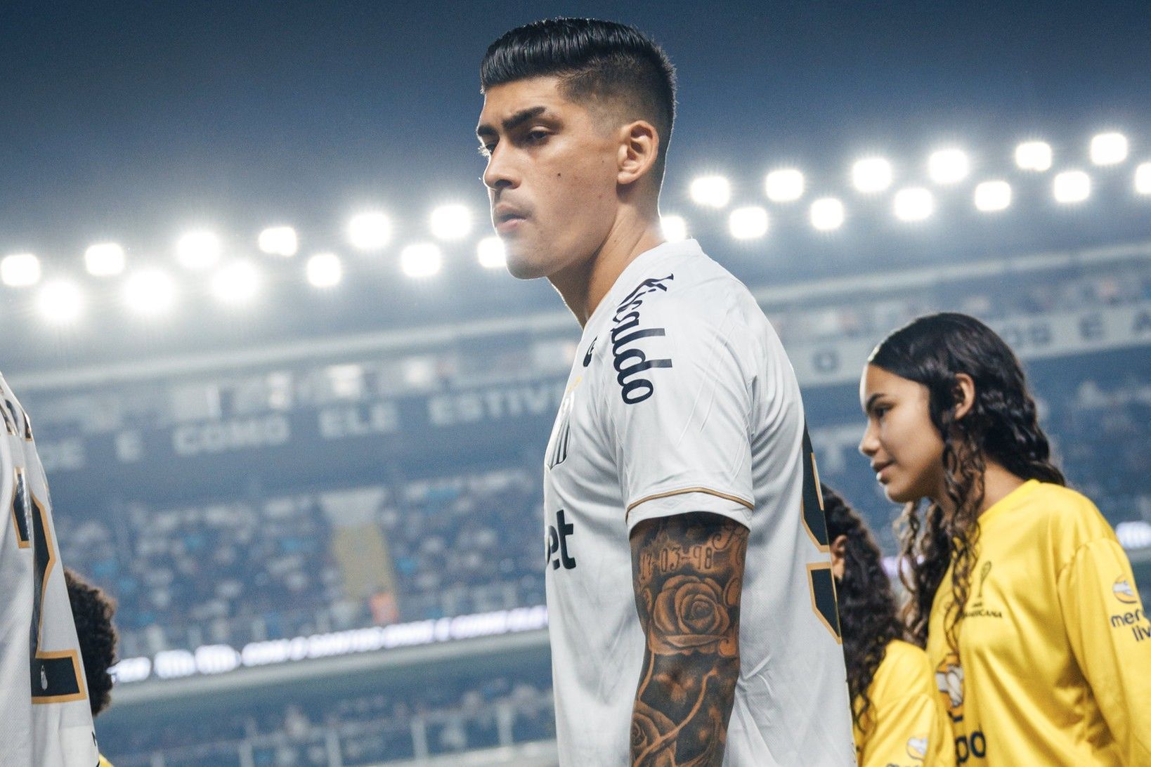 Zagueiro do Santos abre o jogo sobre falha e vê título da Sula como 'objetivo'
