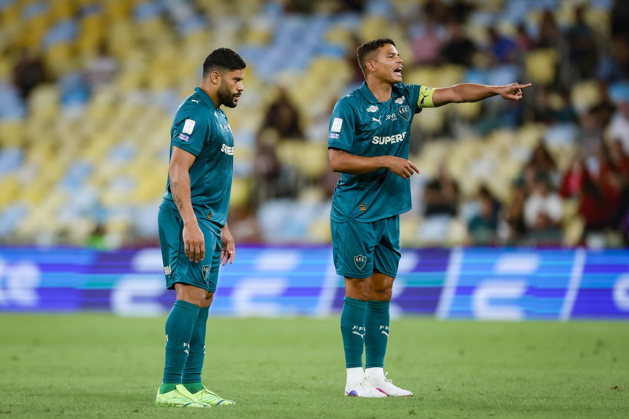 'Zagueiros são os que mais sofrem': Zubeldía explica onda de lesões no Fluminense