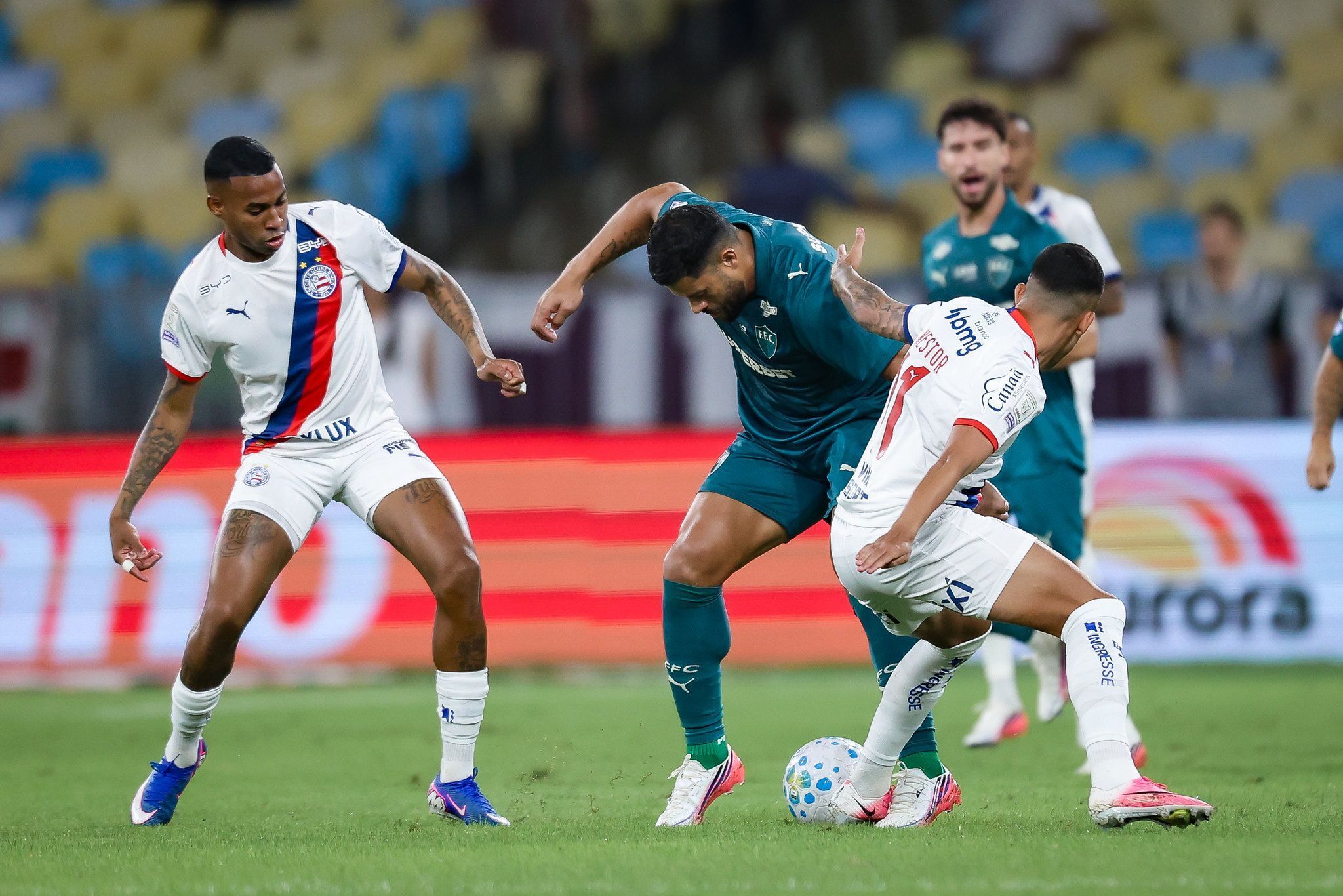 Em jogo movimentado, Fluminense e Bahia empatam pelo Campeonato Brasileiro