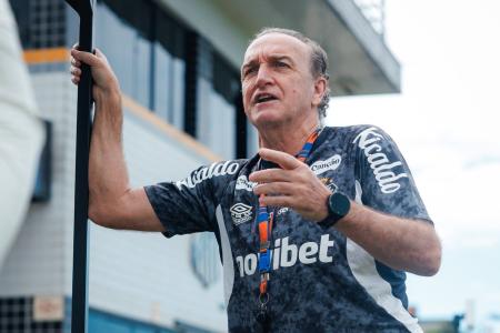 Cuca, técnico do Santos FC