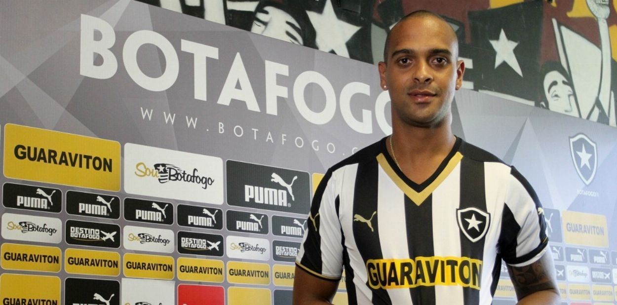 Ex-atacante do Botafogo é atingido por muro e morre em ventania no Rio de Janeiro