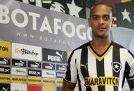 Ex-atacante do Botafogo é atingido por muro e morre em ventania no Rio de Janeiro