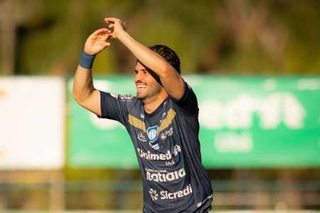 Aymorés vence Boa Esporte no Módulo II do Mineiro