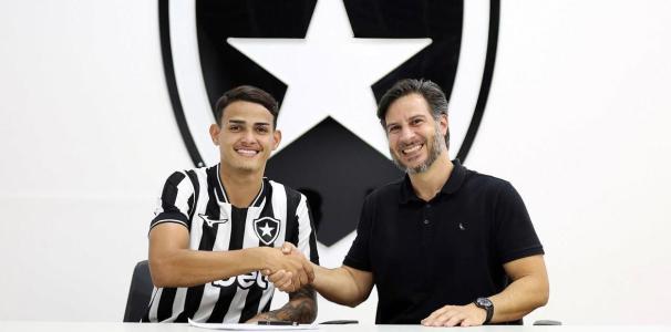 Lucas Emanuel vive temporada artilheira na equipe sub-17 do Glorioso