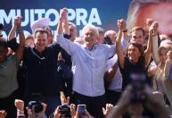 Caiado chama Flávio Bolsonaro de 'candidato Kinder Ovo' e diz que rival 'tem surpresa todo dia'
