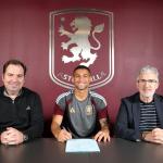 João Gomes, ex-Flamengo deixa Wolverhampton e é anunciado pelo Aston Villa