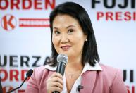 Keiko Fujimori assume o governo no Peru nesta terça-feira (28)