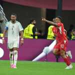Suíça controla, vence Argélia e se classifica às oitavas da Copa do Mundo