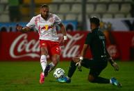 Em jogo equilibrado, RB Bragantino empata com Sporting Cristal pela Sula