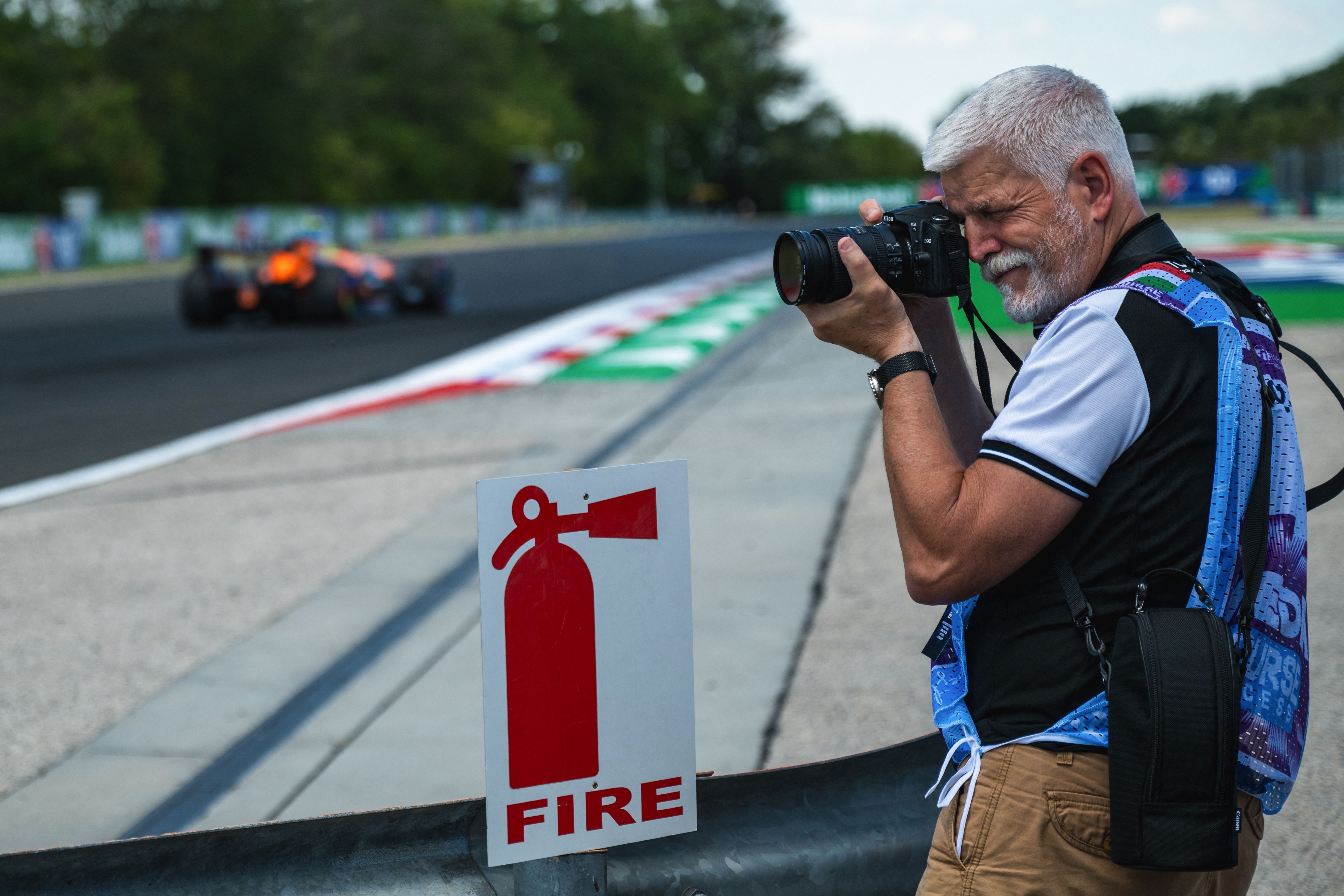 Presidente da Tchéquia aparece como fotógrafo no GP da Hungria de F1