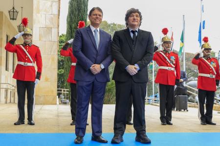 O governador Tarcísio de Freitas e o presidente Javier Milei