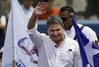 Condenado por narcotráfico, ex-presidente Hernández volta a Honduras após indulto de Trump