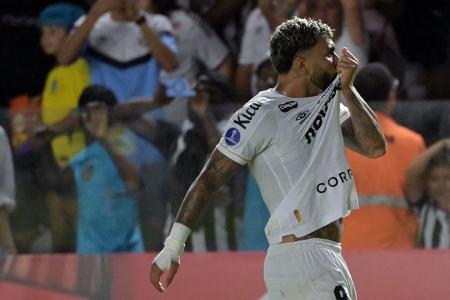 Gabigol celebrou seu gol contra a UCV-VEN pela Copa Sul-Americana