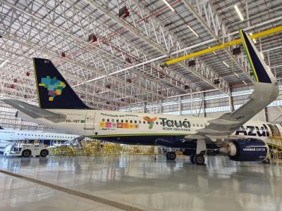 Airbus A320neo da Azul recebeu pintura especial para divulgar o Tauá Resort João Pessoa